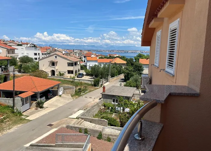 Adriatic Oasis * بريكو